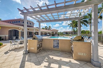 Community Grilling Station at Sierra Grande Apartments, Naples, FL